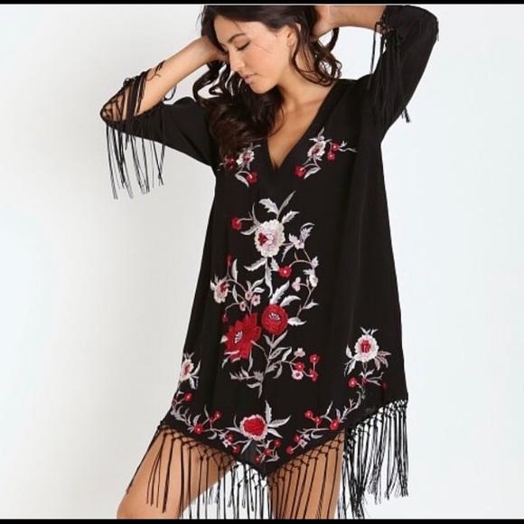 CleoBella Dress - Picture 2 of 5